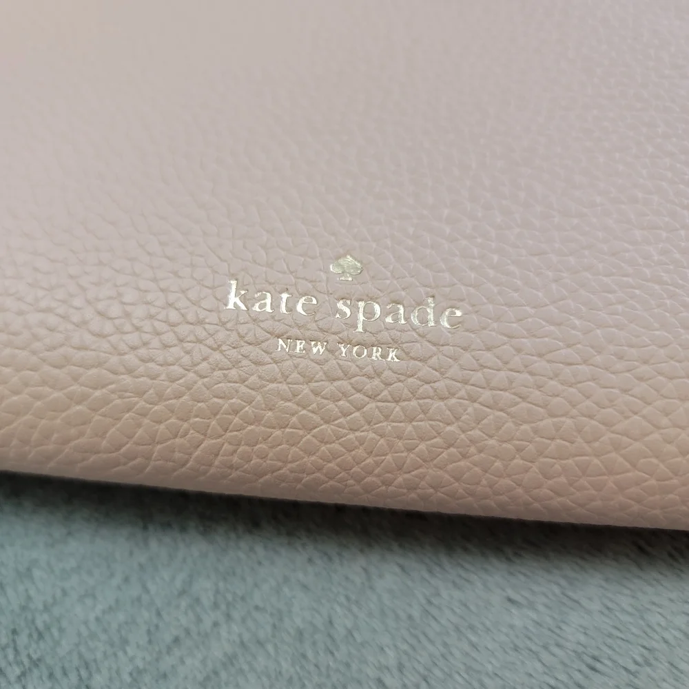 Kate Spade NWT Warm Beige Pebbled Leather Large Neda Studded Zip Wallet NWT